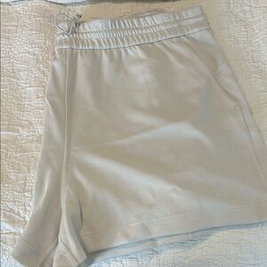 Lululemon Athletica Cream Athletic Shorts Size 18 Softstreme